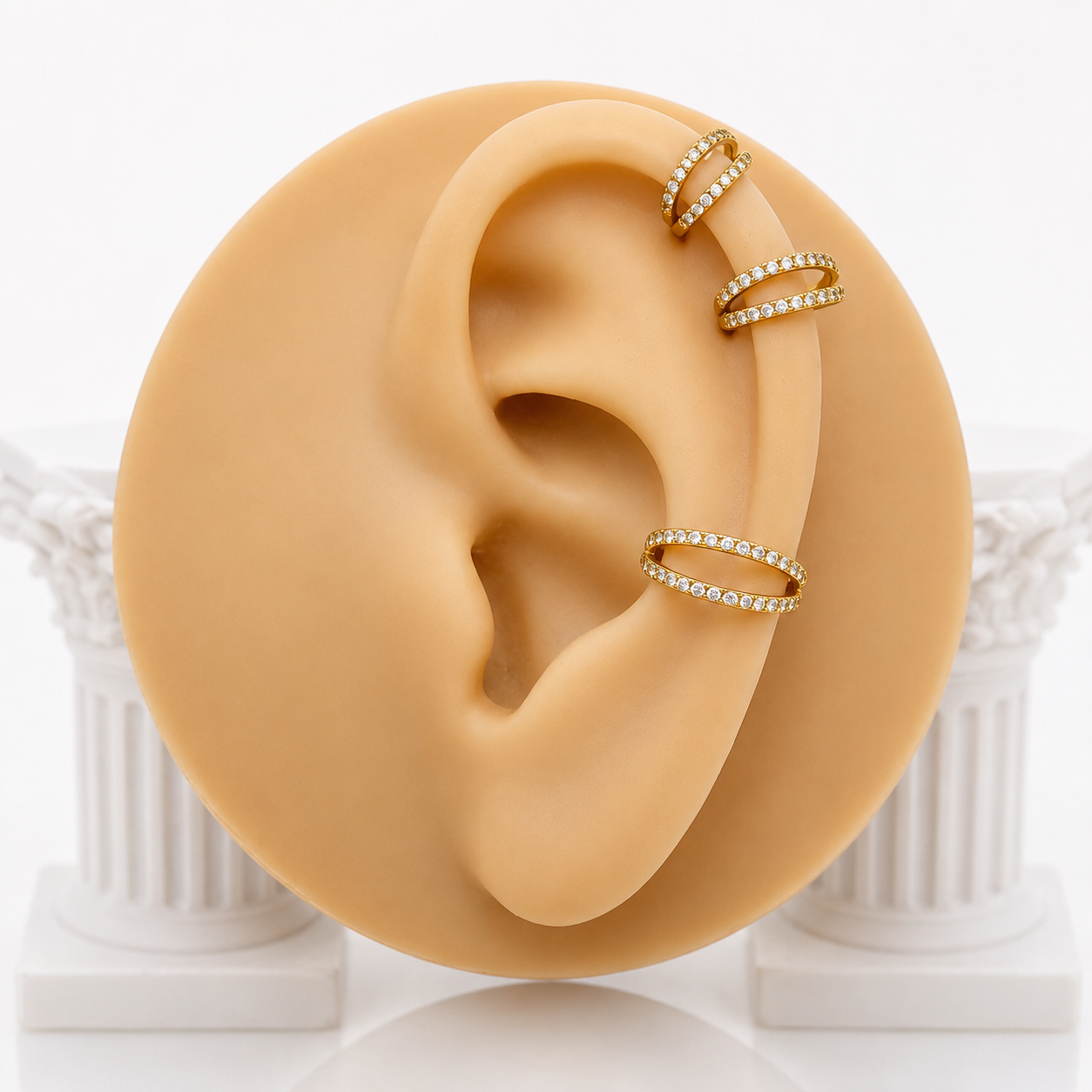 Double helix hoop in gold
