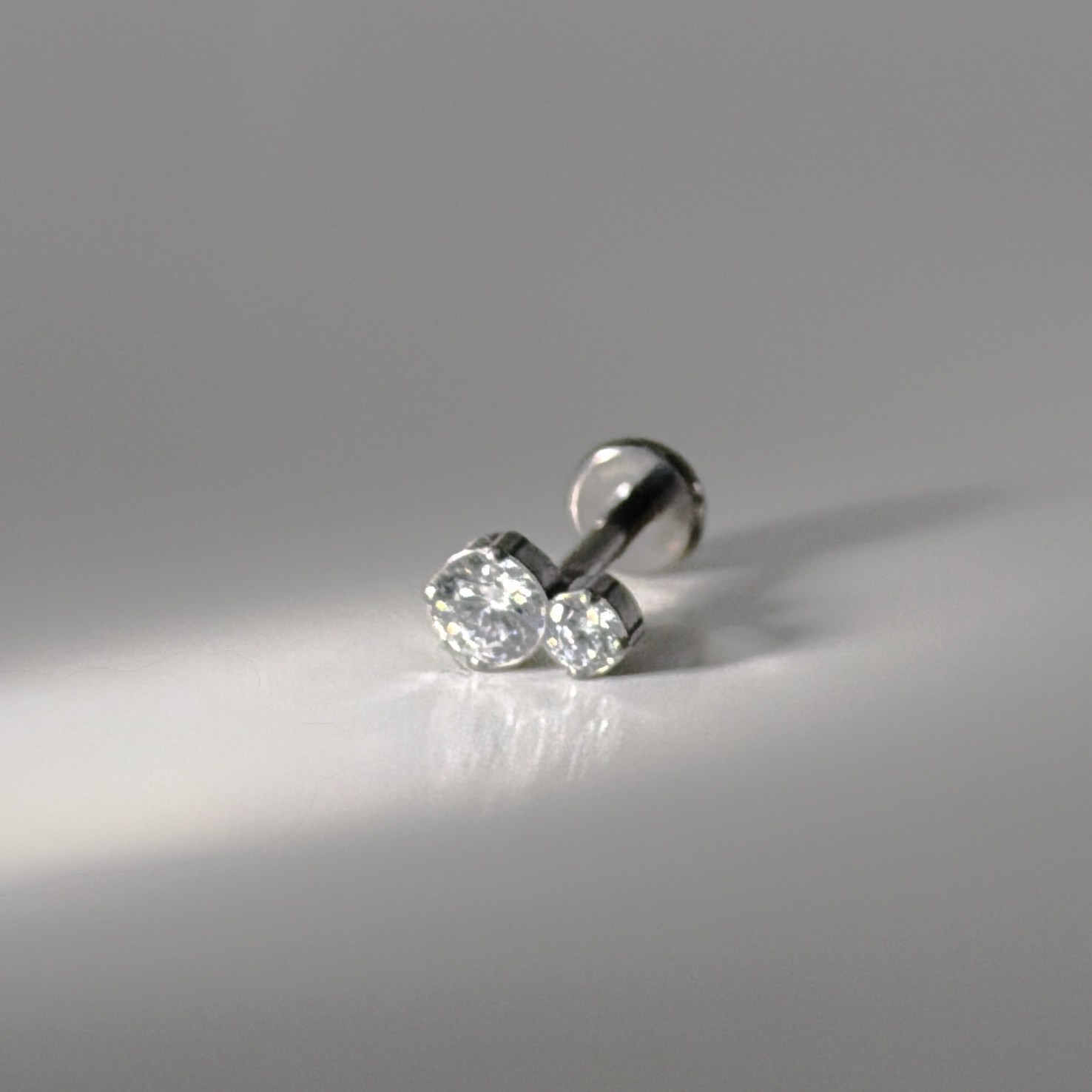 Two zircon flat back - Image 3
