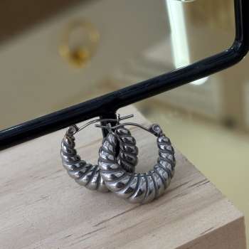 Steel twist