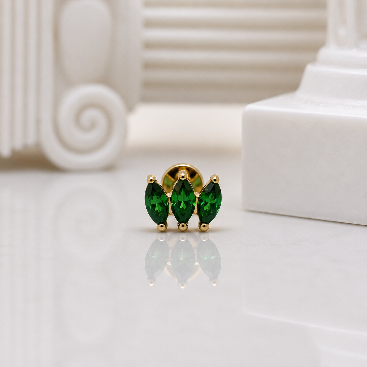 Green three leaf