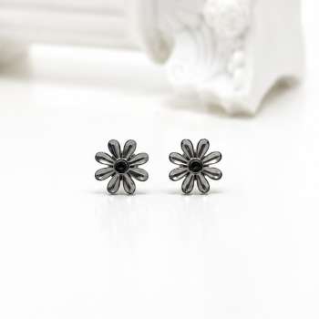 Basic silver flower flatback