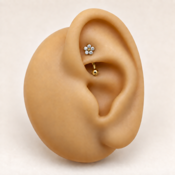 Flower zircon in gold
