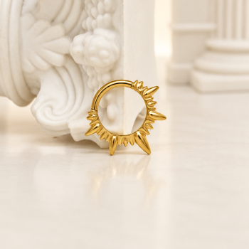 Urban matte daith in gold